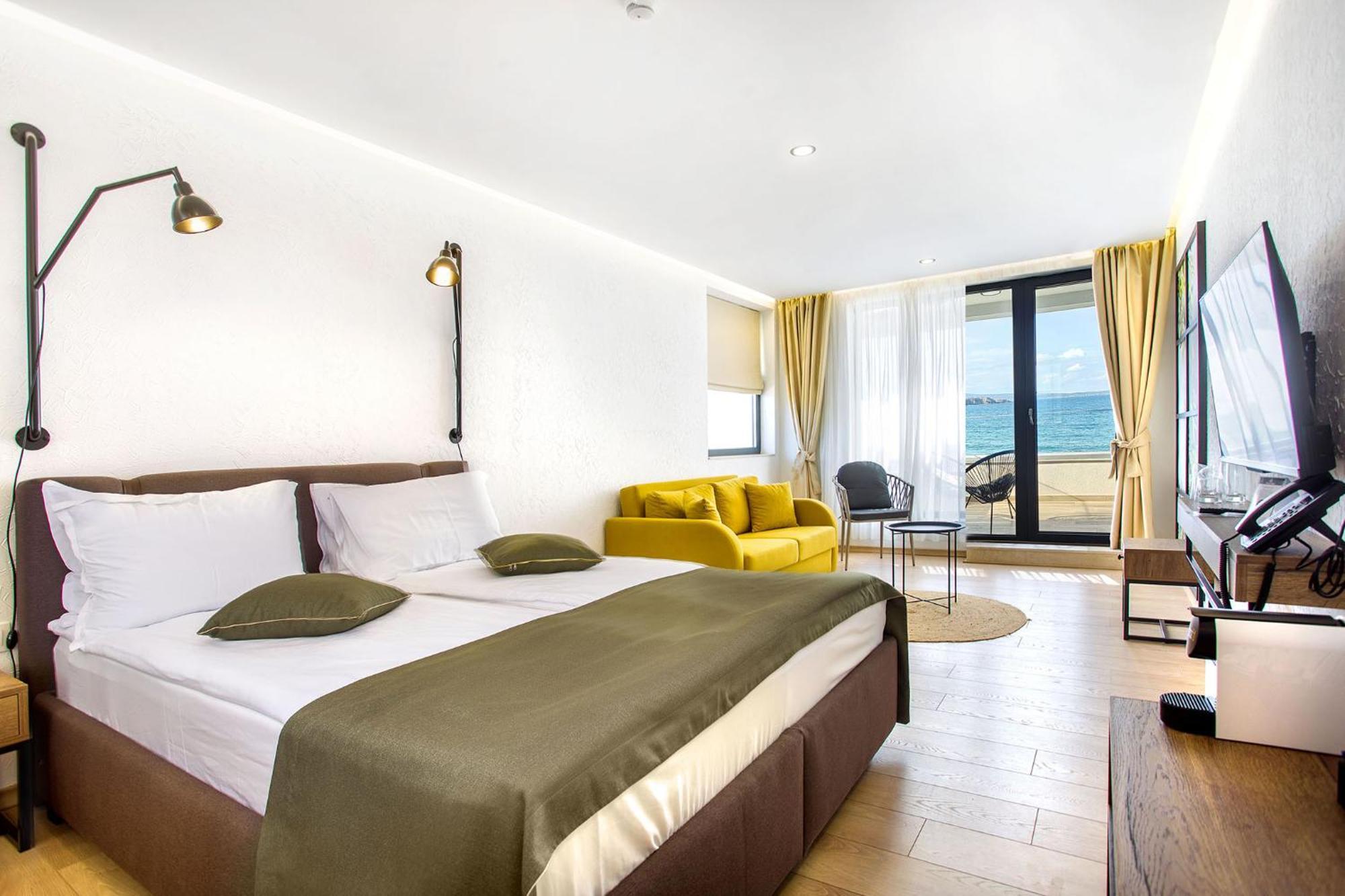 Olive Villas Beach Hotel Sozopol Exterior photo